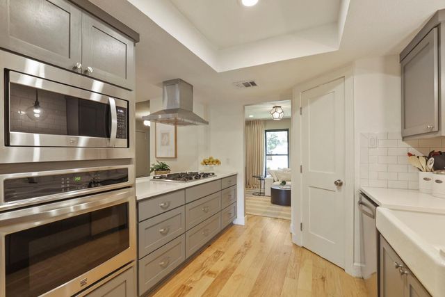 4103 Oak Creek DR, Austin, TX 78727