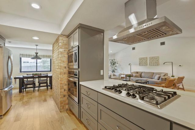 4103 Oak Creek DR, Austin, TX 78727