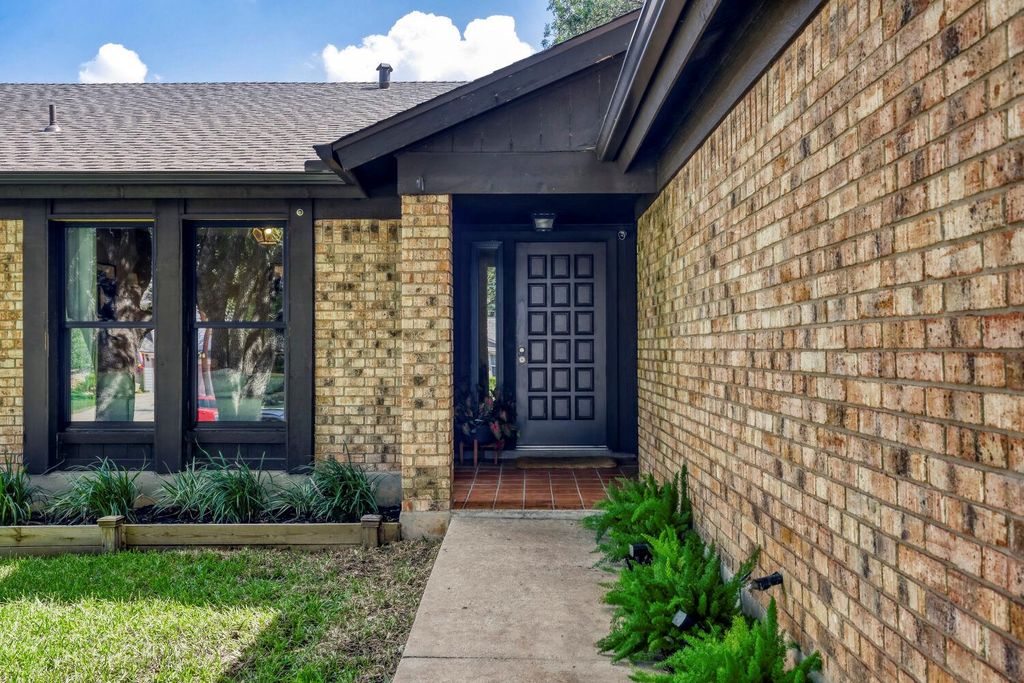 4103 Oak Creek DR, Austin, TX 78727