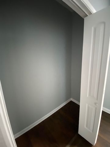 5706 S Peoria Street, Chicago, IL 60621