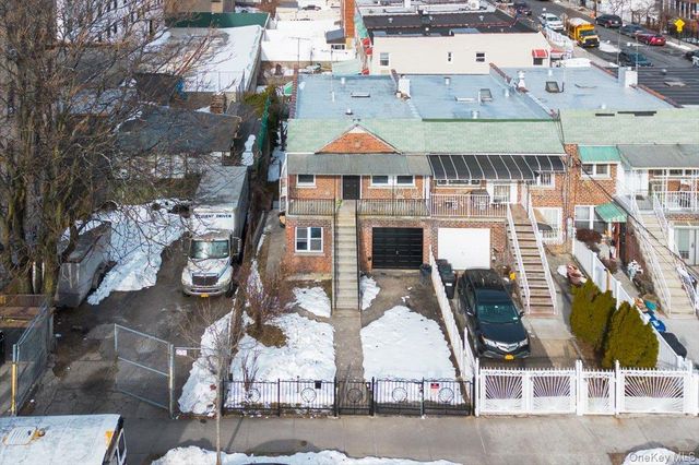 3523 Laconia Avenue, Bronx, NY 10469