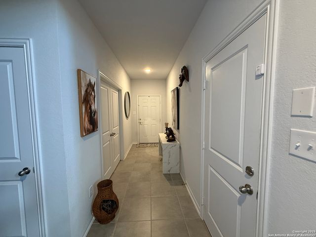 8967 Hazel Birch, Elmendorf, TX 78112