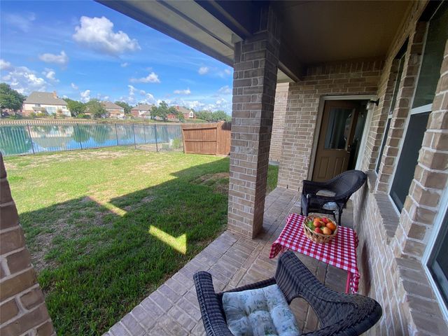 2302 Waterford Park Street, Missouri City, TX 77459