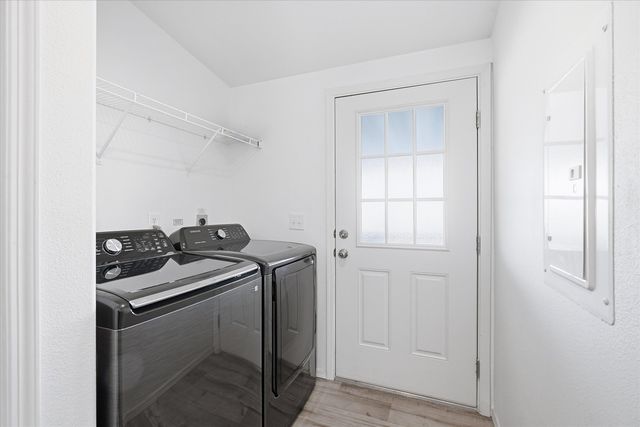 300 Luman Road 197, Phoenix, OR 97535