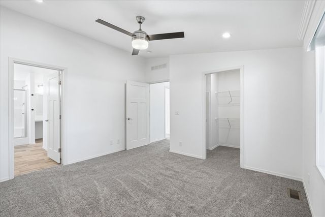 300 Luman Road 197, Phoenix, OR 97535