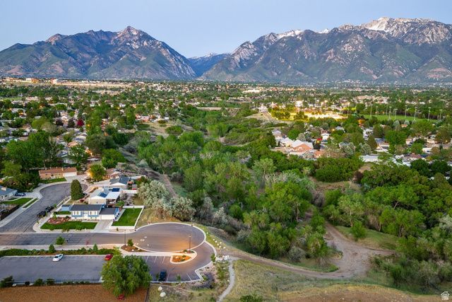 318 E DAVID CIR, Sandy, UT 84070