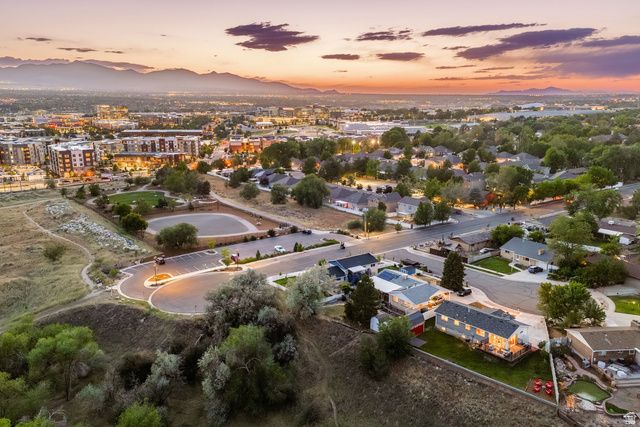 318 E DAVID CIR, Sandy, UT 84070