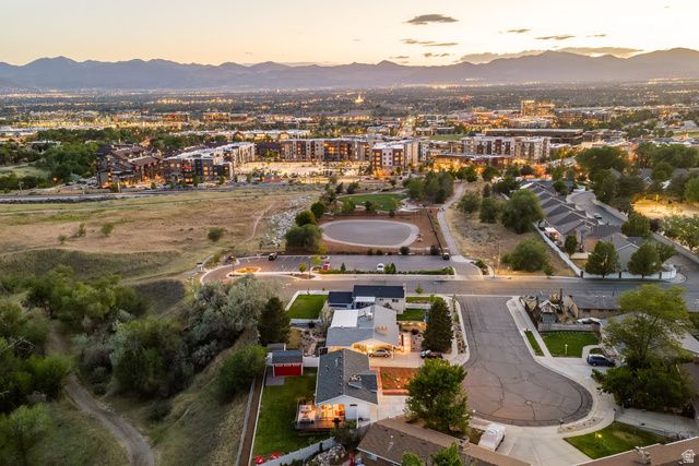 318 E DAVID CIR, Sandy, UT 84070