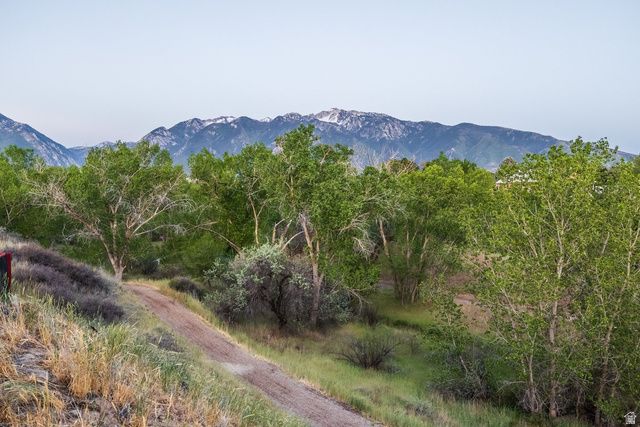 318 E DAVID CIR, Sandy, UT 84070