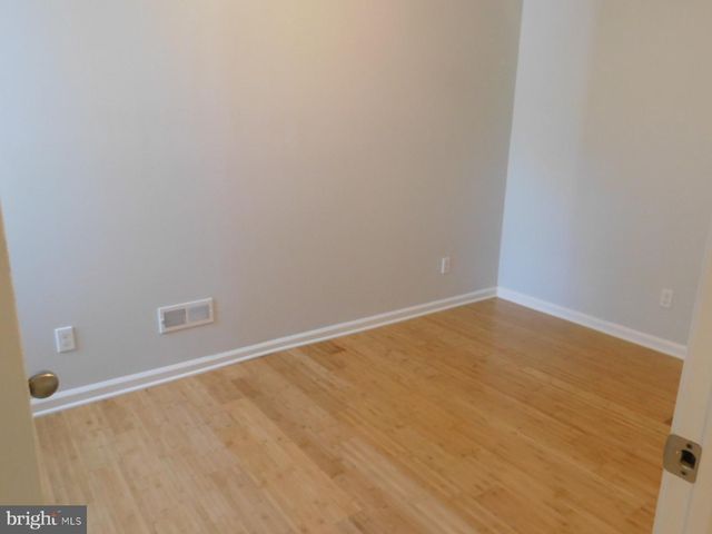 833 N 39TH ST, Philadelphia, PA 19104
