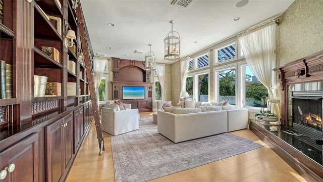 4712 HIGEL AVENUE, Sarasota, FL 34242