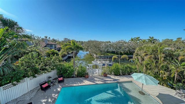 4712 HIGEL AVENUE, Sarasota, FL 34242