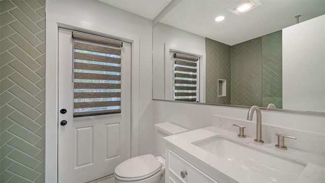 4712 HIGEL AVENUE, Sarasota, FL 34242