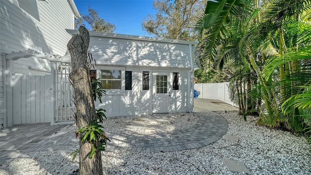 4712 HIGEL AVENUE, Sarasota, FL 34242