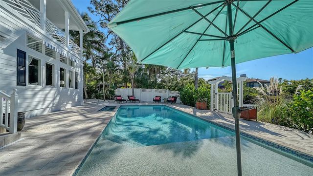 4712 HIGEL AVENUE, Sarasota, FL 34242