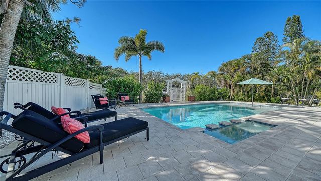 4712 HIGEL AVENUE, Sarasota, FL 34242