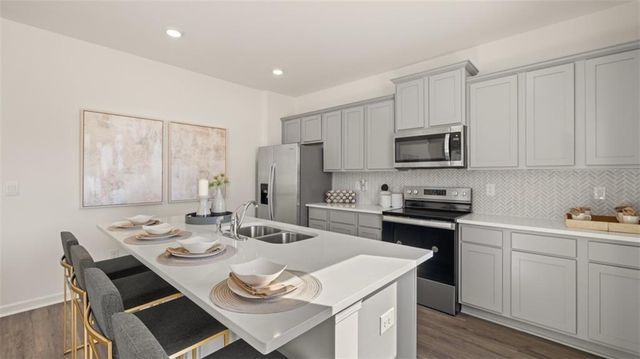 182 Aster Avenue, Locust Grove, GA 30248