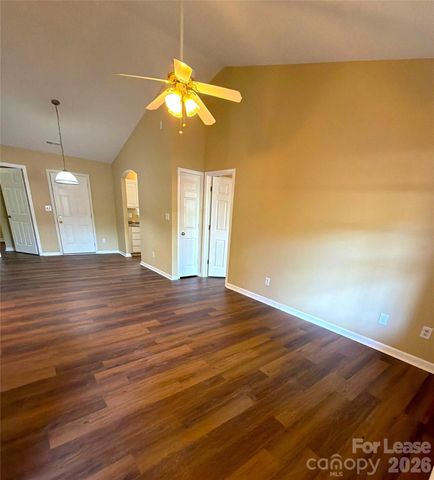 9329 Kendall Drive, Charlotte, NC 28214