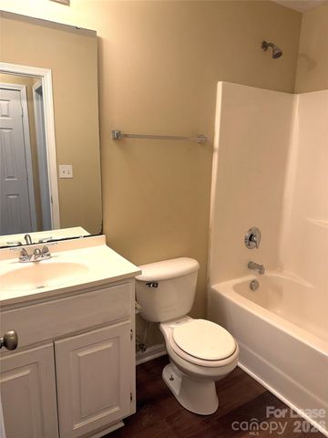 9329 Kendall Drive, Charlotte, NC 28214