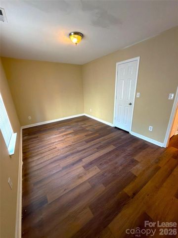 9329 Kendall Drive, Charlotte, NC 28214