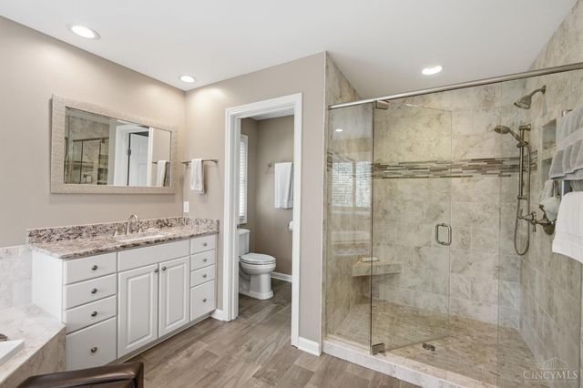 5564 Oak View Drive, Hamilton Twp, OH 45039