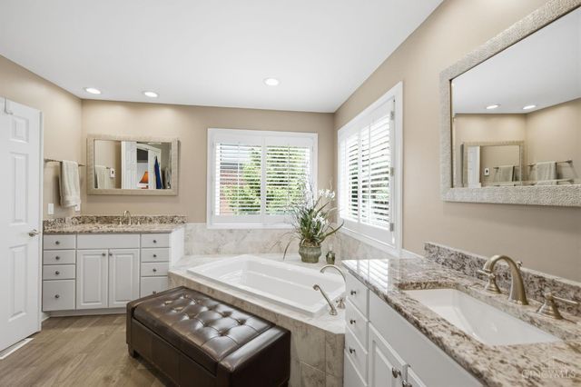 5564 Oak View Drive, Hamilton Twp, OH 45039