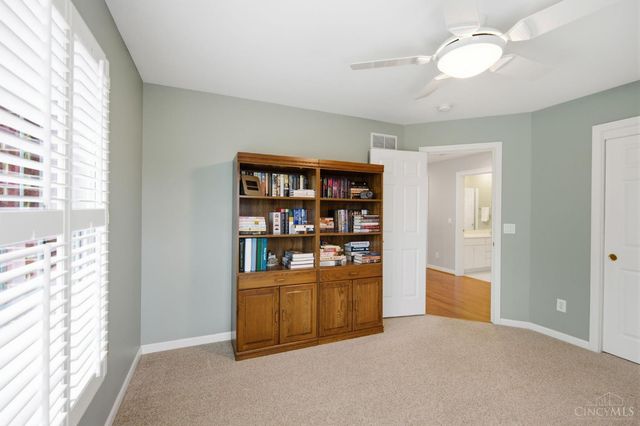 5564 Oak View Drive, Hamilton Twp, OH 45039