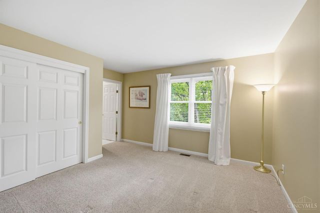 5564 Oak View Drive, Hamilton Twp, OH 45039