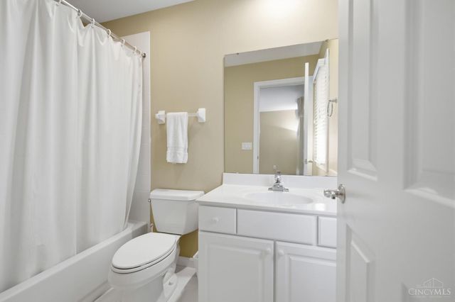 5564 Oak View Drive, Hamilton Twp, OH 45039