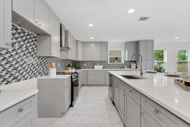 311 Road 51021, Cleveland, TX 77327