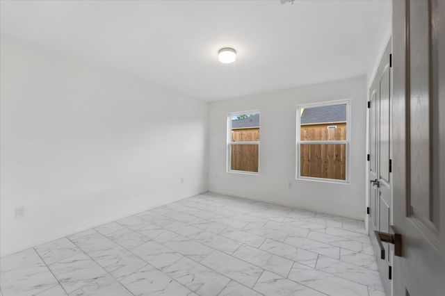 311 Road 51021, Cleveland, TX 77327