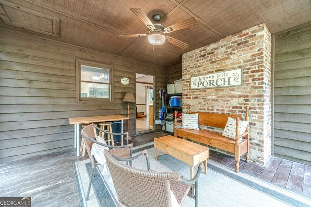 3661 Pennington Drive SE, Conyers, GA 30013