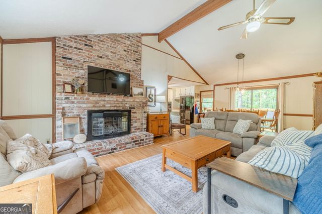 3661 Pennington Drive SE, Conyers, GA 30013