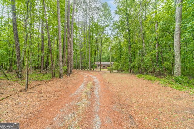 3661 Pennington Drive SE, Conyers, GA 30013