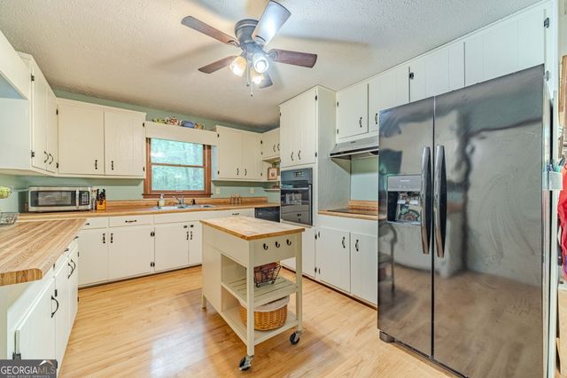 3661 Pennington Drive SE, Conyers, GA 30013