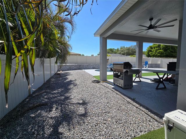 863 W BAYSHORE DRIVE, Tarpon Springs, FL 34689