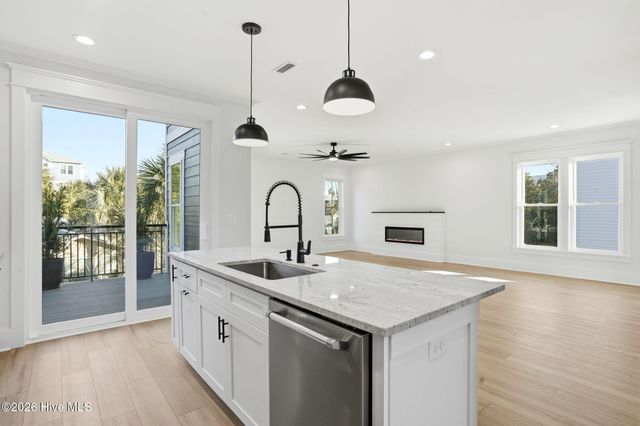 1107 Swordfish Lane, Carolina Beach, NC 28428