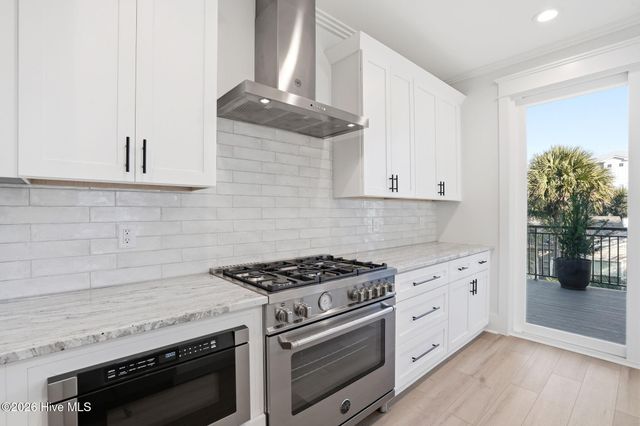 1107 Swordfish Lane, Carolina Beach, NC 28428