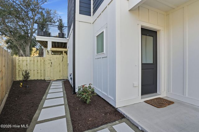 1107 Swordfish Lane, Carolina Beach, NC 28428