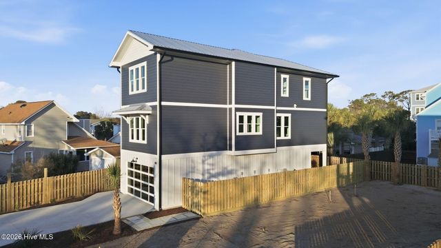 1107 Swordfish Lane, Carolina Beach, NC 28428