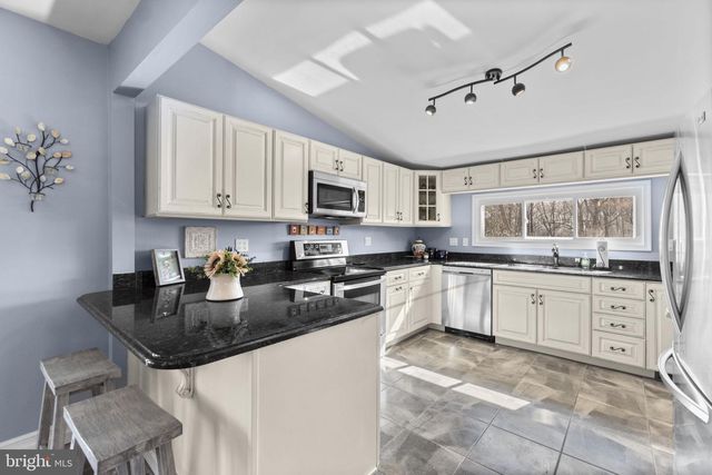 8421 OLD FREDERICK RD, Ellicott City, MD 21043