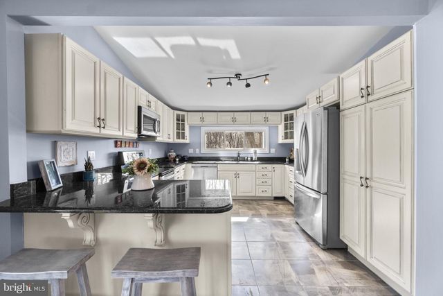 8421 OLD FREDERICK RD, Ellicott City, MD 21043