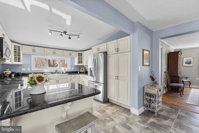 8421 OLD FREDERICK RD, Ellicott City, MD 21043