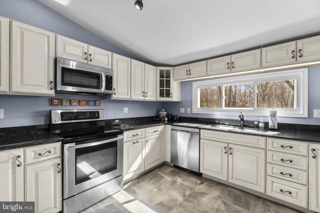 8421 OLD FREDERICK RD, Ellicott City, MD 21043