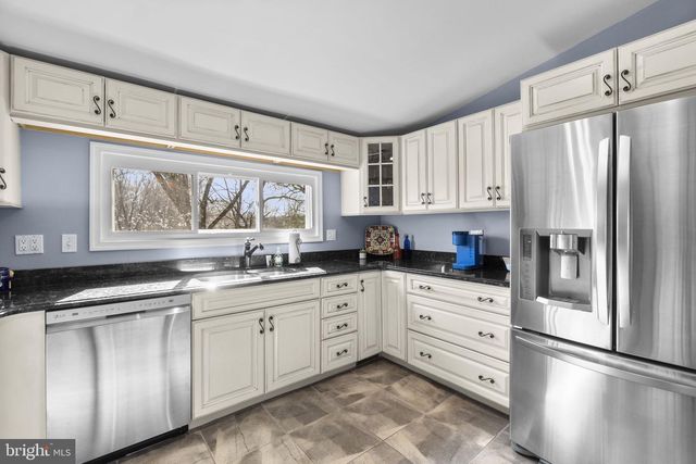 8421 OLD FREDERICK RD, Ellicott City, MD 21043