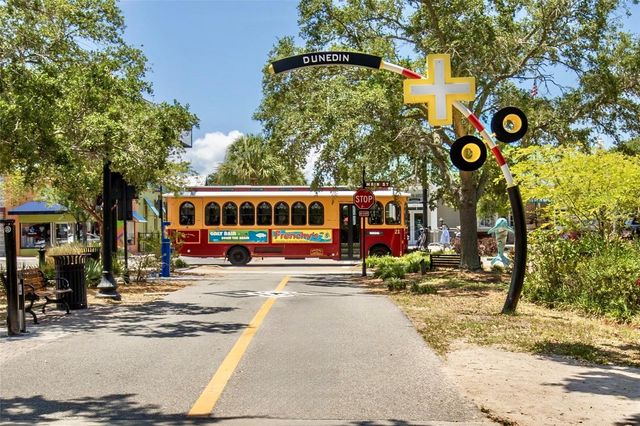 240 PRESIDENT STREET, Dunedin, FL 34698