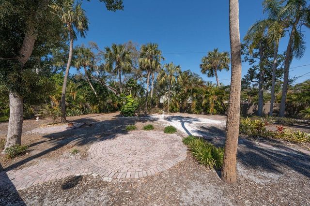 240 PRESIDENT STREET, Dunedin, FL 34698