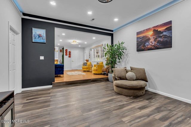 5 Travis Court, Monroe, NJ 08831