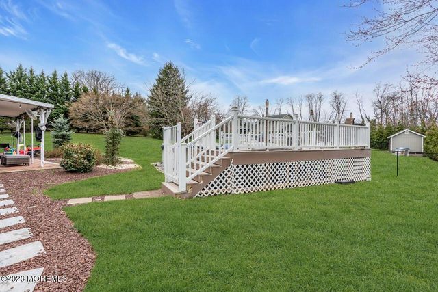 5 Travis Court, Monroe, NJ 08831