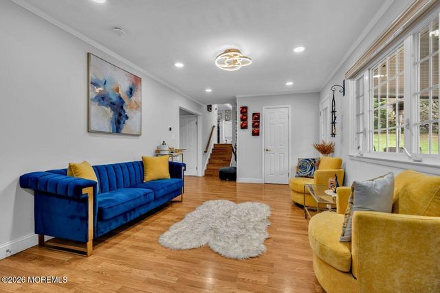 5 Travis Court, Monroe, NJ 08831